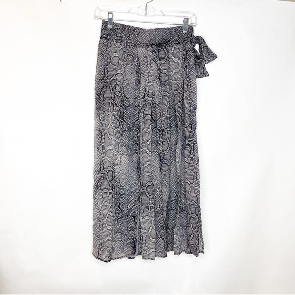 Maeve | Annette Midi Skirt - Picture 2 of 6